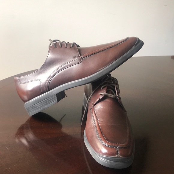 Cole Haan Chocolate Brn lace up 8.5M plain Oxfords - Picture 6 of 8